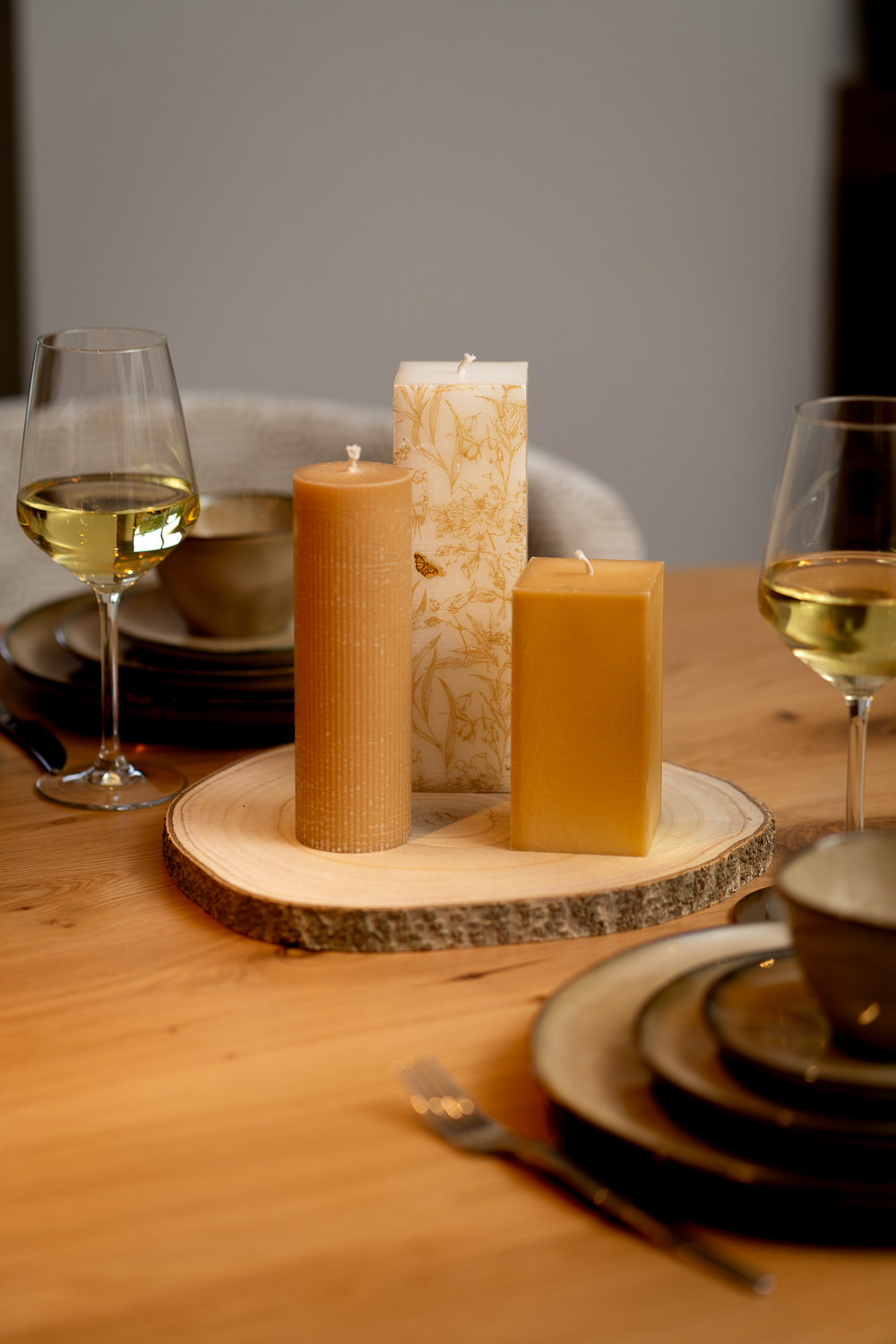 Polar- vierkante kaars wit met prachtige beige print (90 branduren) - Afbeelding 3